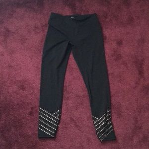 Women’s ankle length yoga leggings